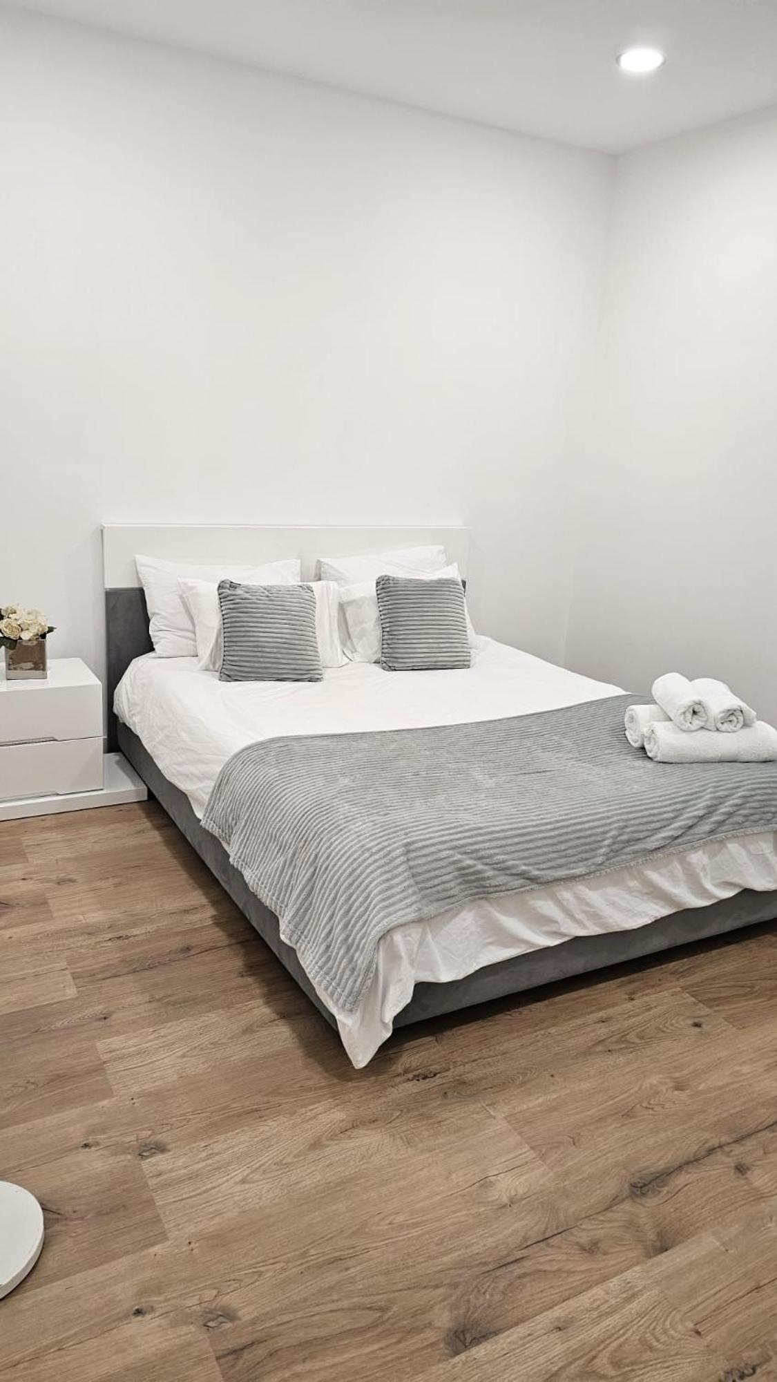 Apartamento T3 Em Lisboa/ เกลูซ ภายนอก รูปภาพ